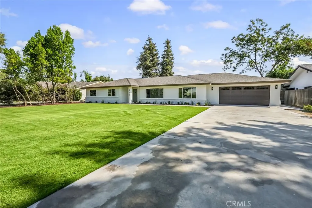 320 Hume, Bakersfield, CA — listing photo 1