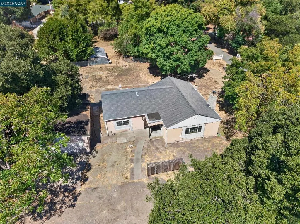 Single Family Residence for sale at 31 Laurel Ln., Richmond, CA featuring 2 beds and 2 baths