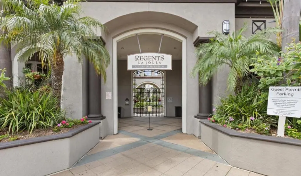 9263 Regents Road B301, La Jolla, CA — listing photo 1