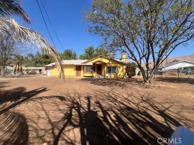 3575 Campbell Street A, Riverside, CA — listing photo 1