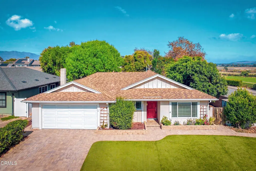 1890 Potomac Avenue, Ventura, CA — listing photo 1