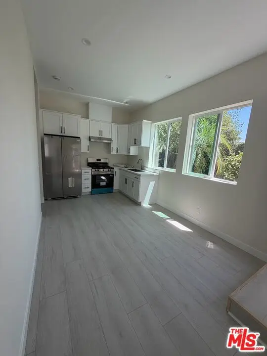 10399 Rubio Avenue, Granada Hills, CA — listing photo 1