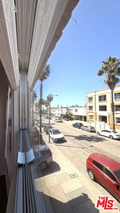 54 Rose Avenue 5, Venice, CA — listing photo 1