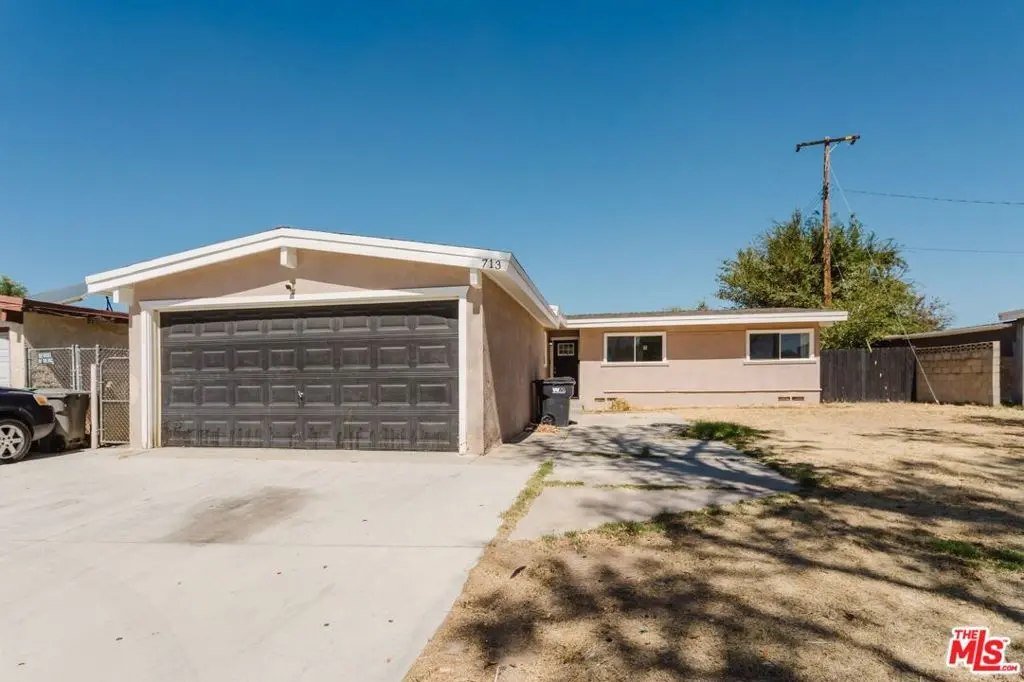713 W Avenue H10, Lancaster, CA — listing photo 1