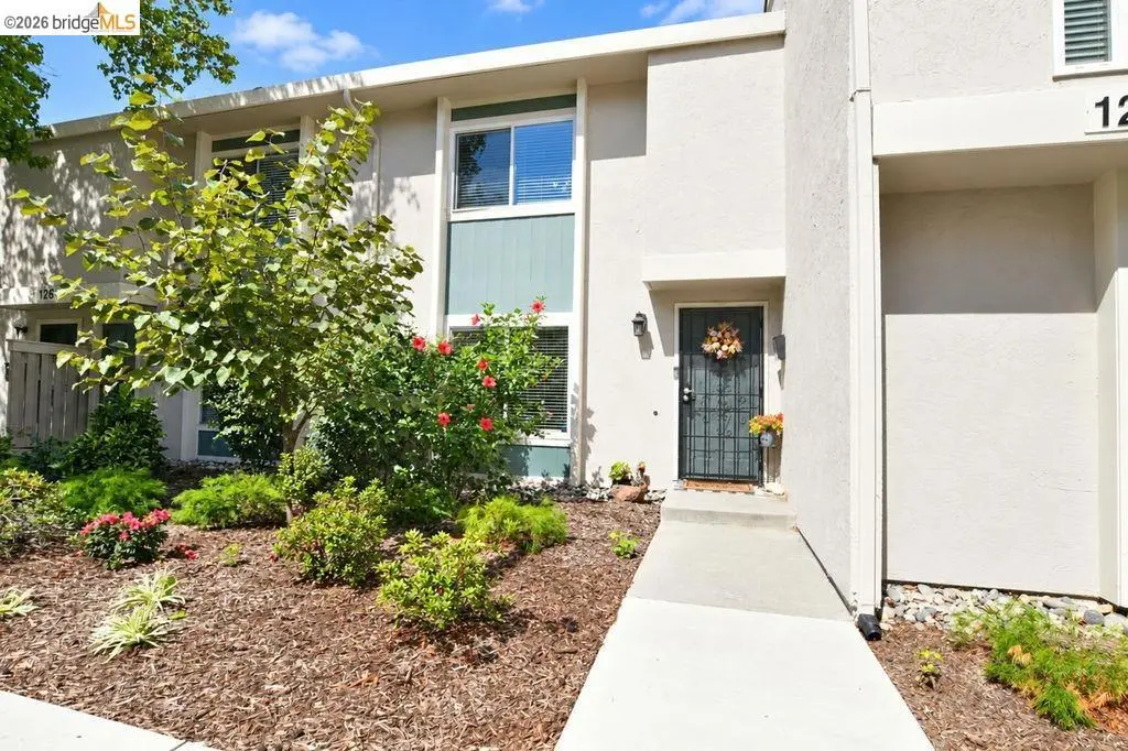 1261 Pine Creek Way C, Concord, CA — listing photo 1