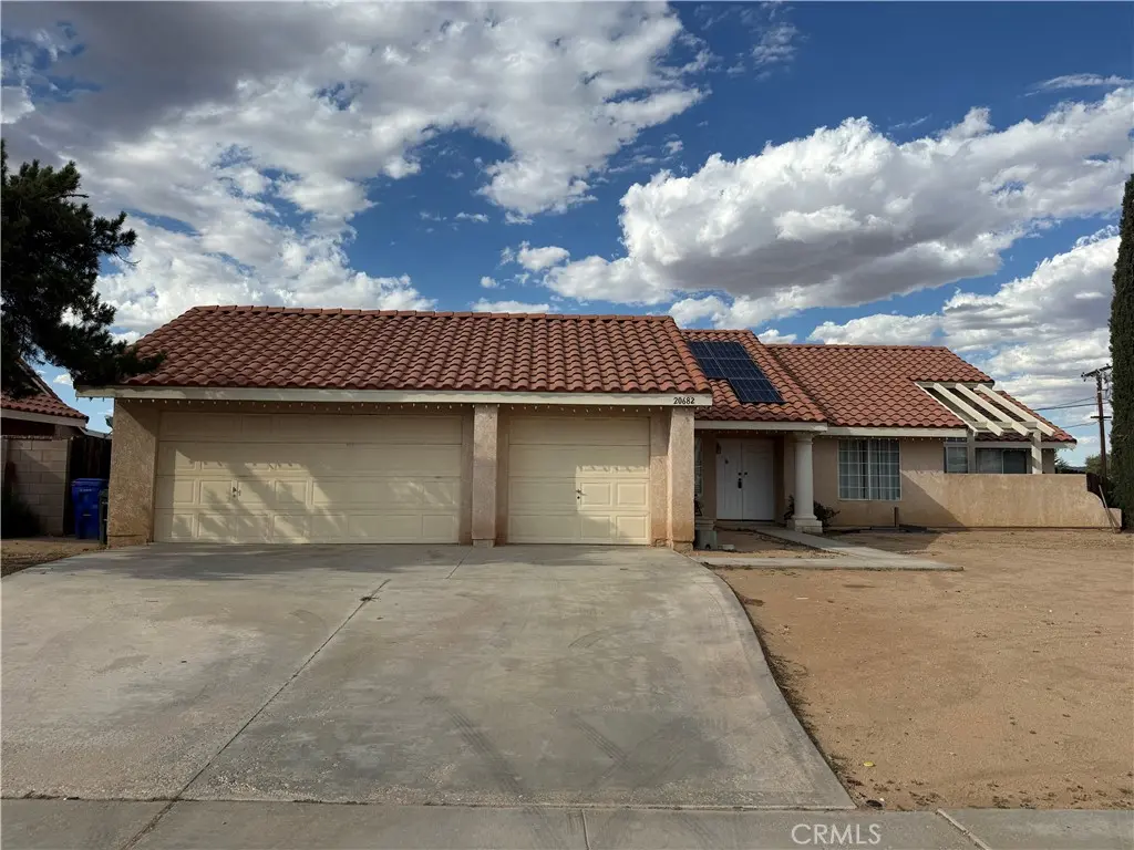 20682 Pahute Road, Apple Valley, CA — listing photo 1