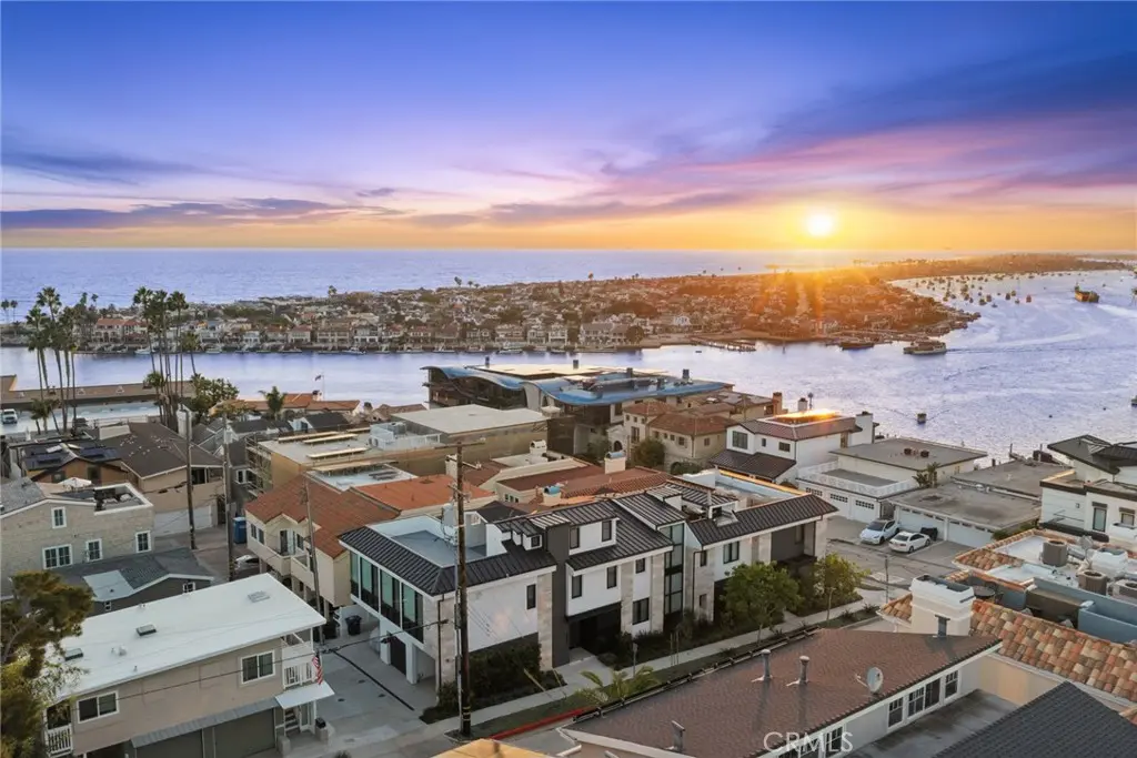 2501 Seaview Avenue, Corona Del Mar, CA — listing photo 1