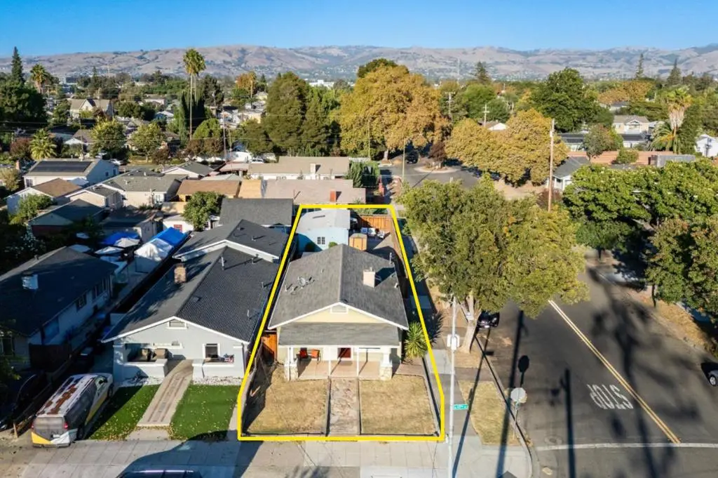 Single Family Residence for sale at 600 17th, San Jose, CA featuring 2 beds and 1 bath