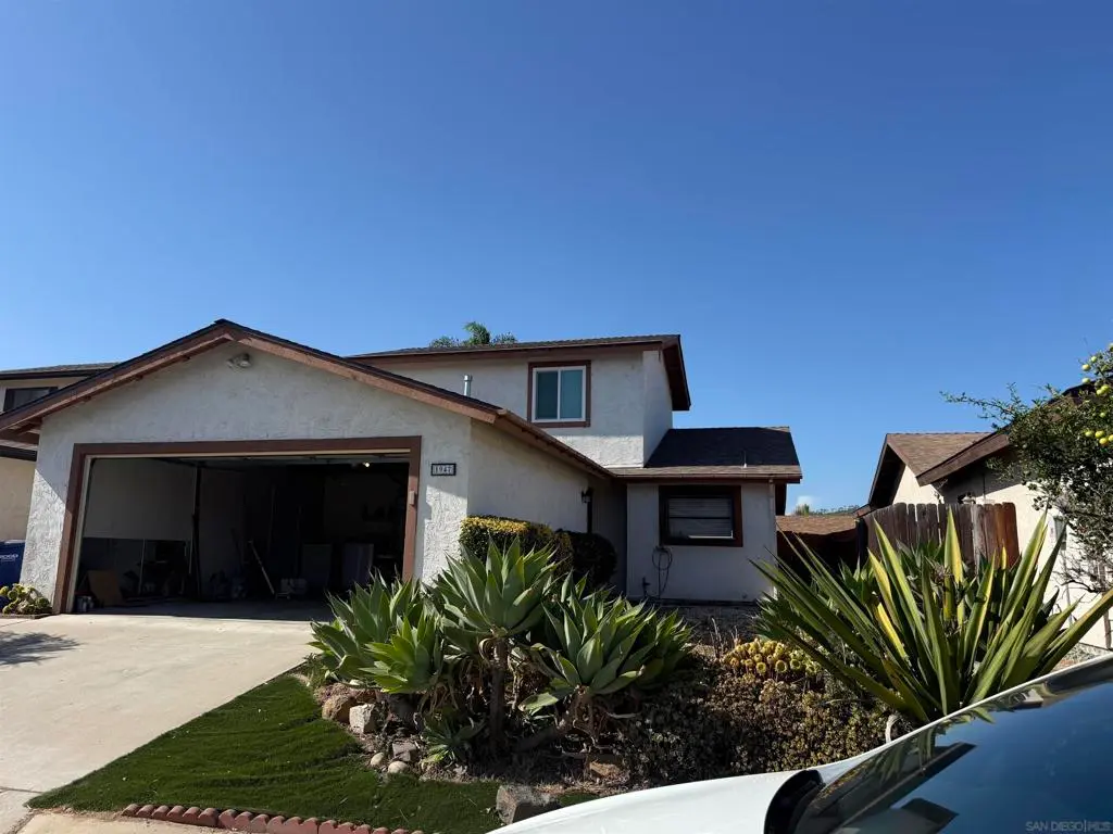 1947 Privado Glen, Escondido, CA — listing photo 1