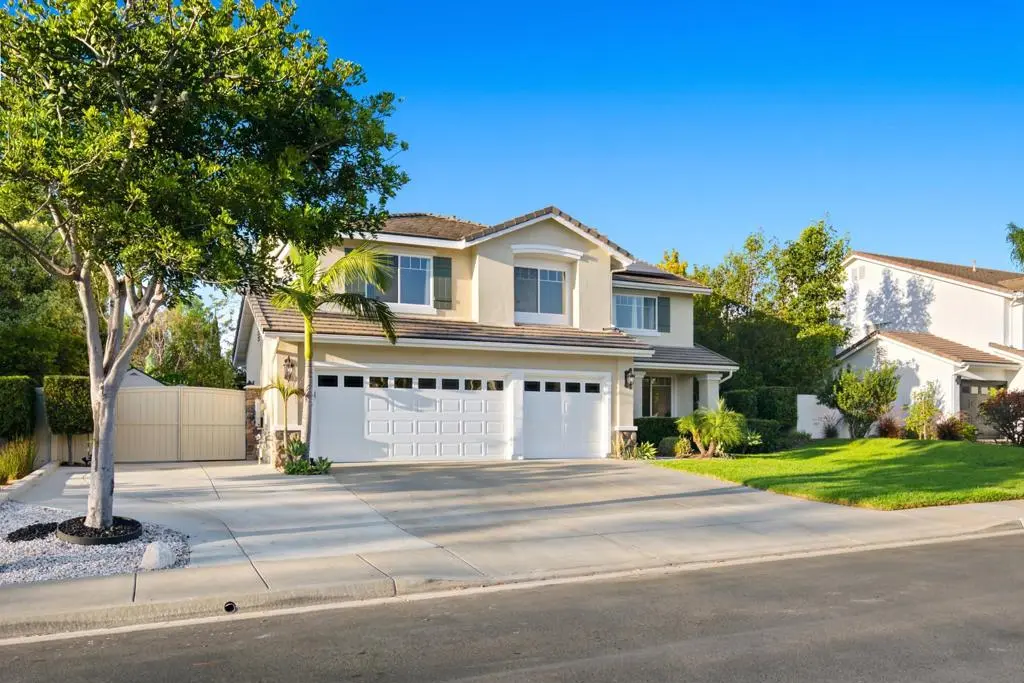 Single Family Residence for sale at 1884 Autumn, Vista, CA featuring 5 beds and 3 baths