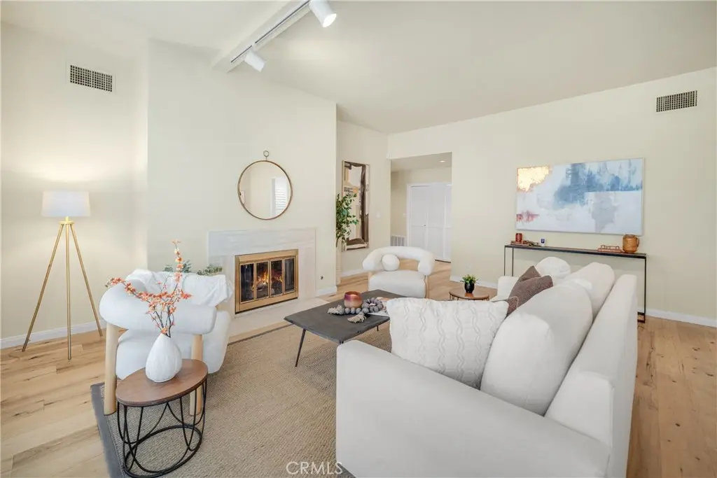 Condominium for rent at 1870 Veteran Avenue 101, Los Angeles, CA featuring 2 beds and 2 baths