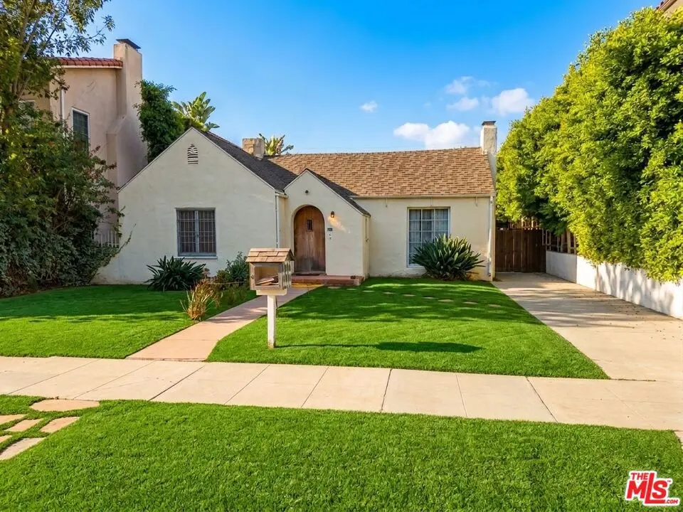 327 N Croft Avenue, Los Angeles, CA — listing photo 1