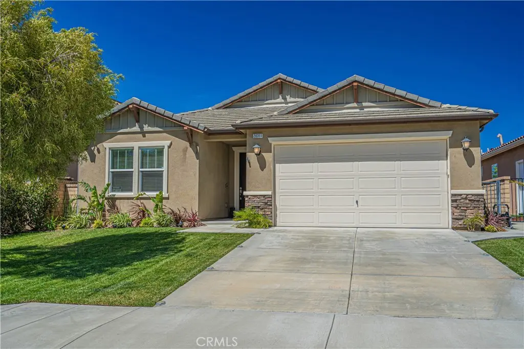 20311 Amorette Ct, Saugus, CA — listing photo 1