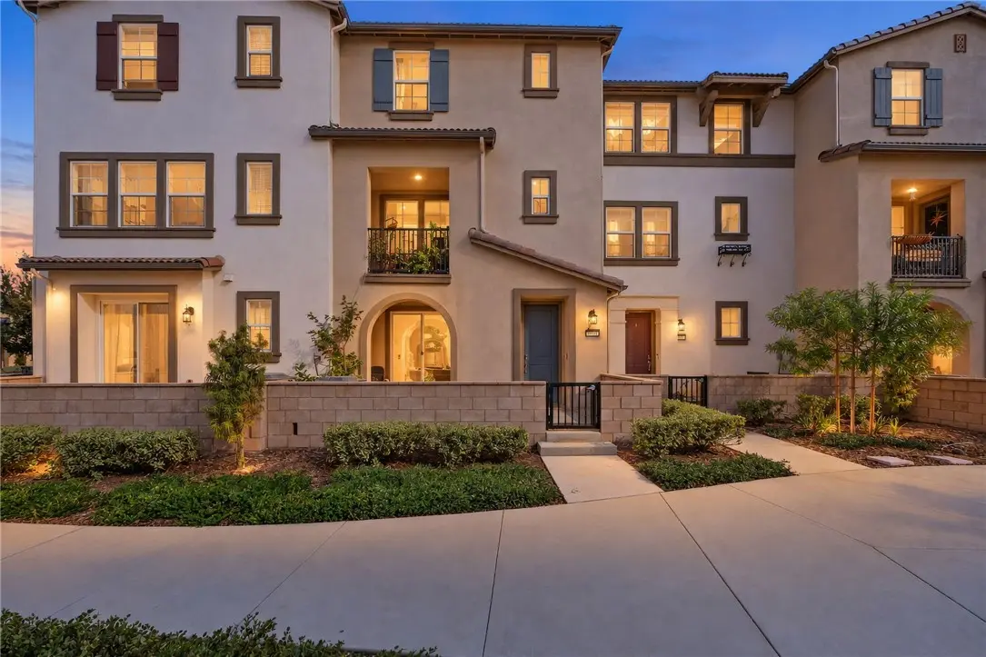 40863 Melrose Drive, Temecula, CA — listing photo 1