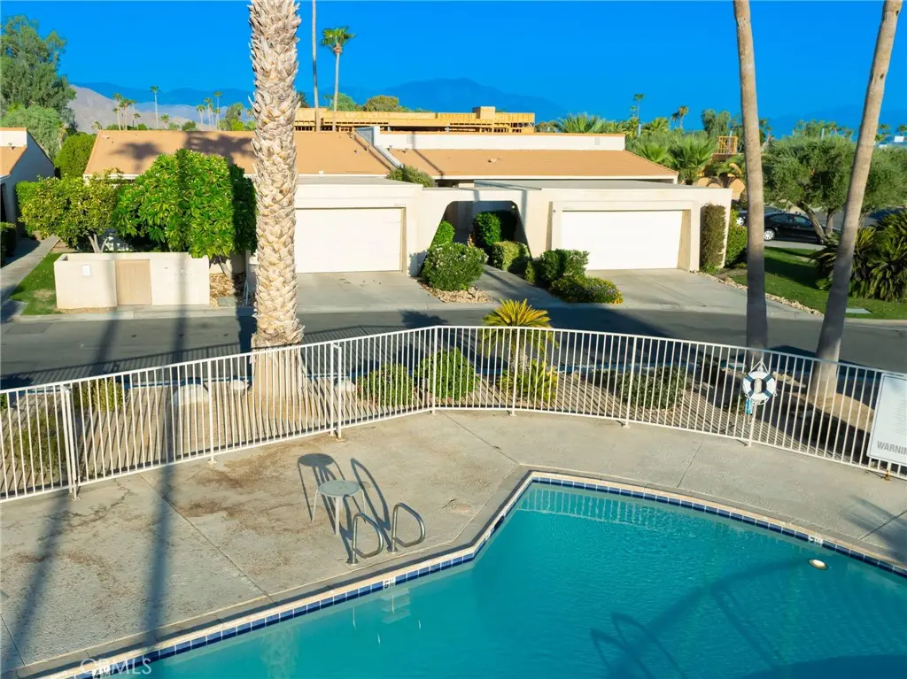 Residential Lease for rent at 80071 Palm Circle Drive, La Quinta, Riverside County, CA featuring 3 beds and 2 baths