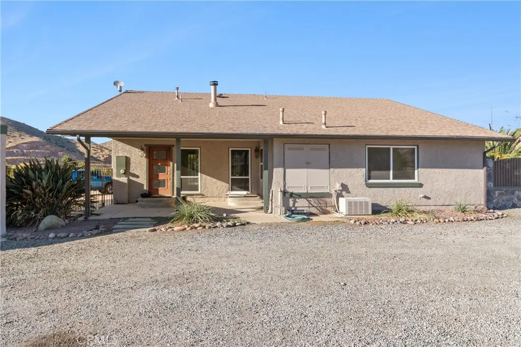 541 Foreston, Palmdale, CA — listing photo 1