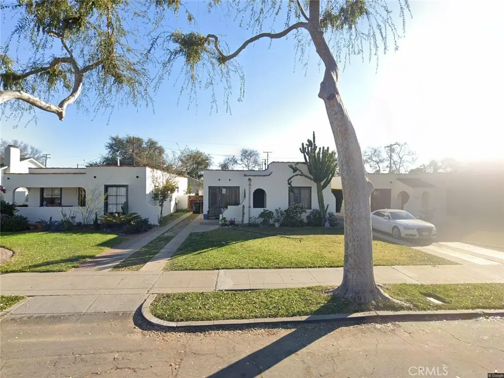 Single Family Residence for rent at 1120 E WHITING Avenue, Fullerton, CA featuring 2 beds and 1 bath