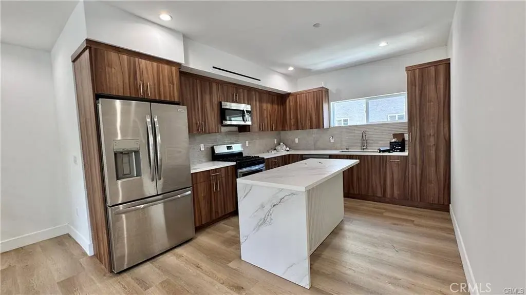 5635 Klump Avenue, North Hollywood, CA — listing photo 1