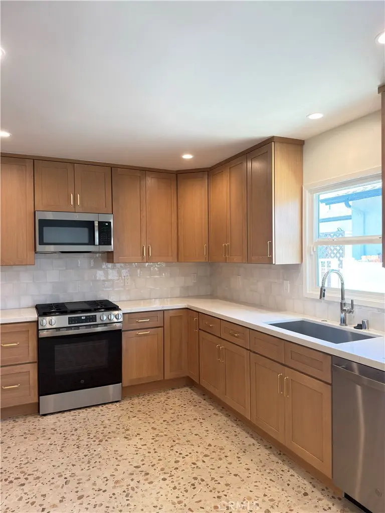 337 E Everett Pl, Orange, CA — listing photo 1