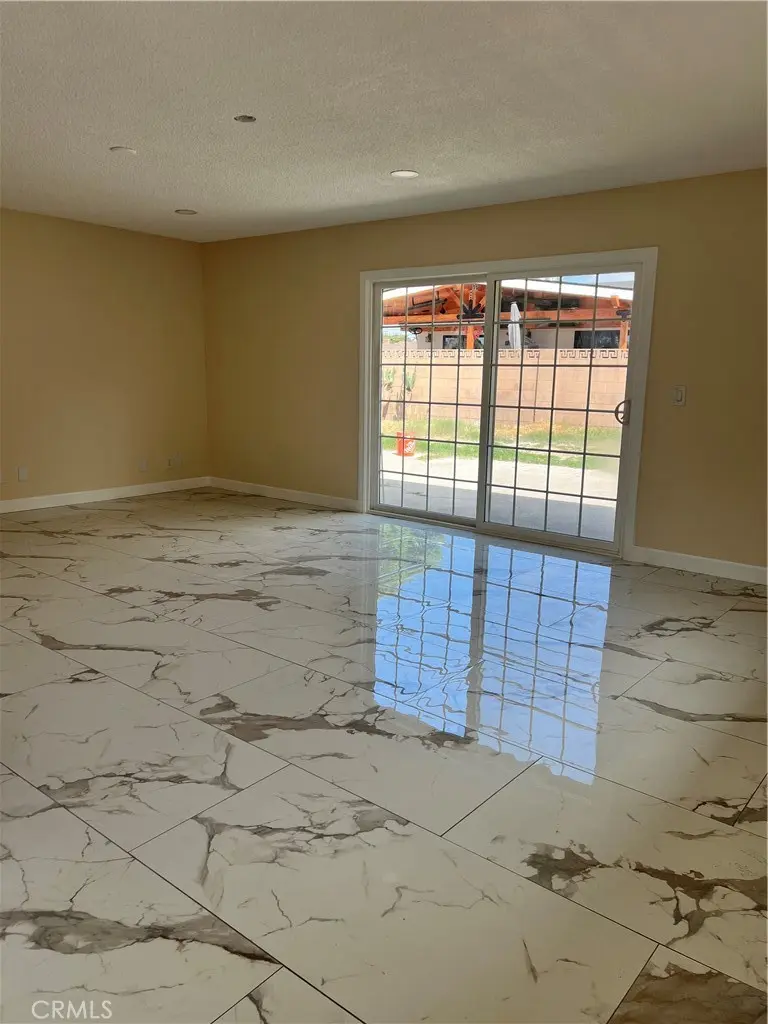 Single Family Residence for rent at 860 S Chantilly, Anaheim, CA featuring 4 beds and 2 baths