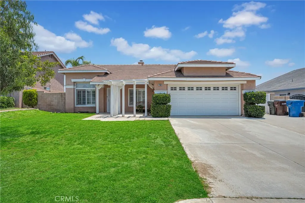 7581 Stoney Creek Drive, Highland, CA — listing photo 1