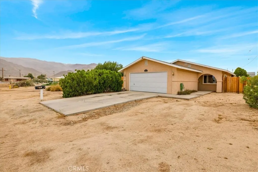 6460 Cahuilla, 29 Palms, CA — listing photo 1