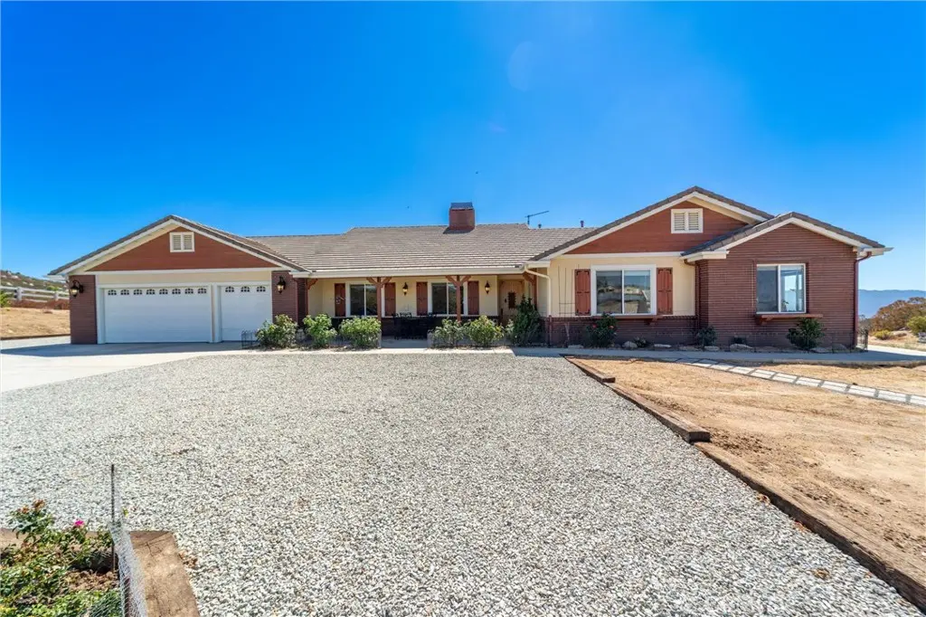 49125 Sweepstakes Lane, Aguanga, CA — listing photo 1
