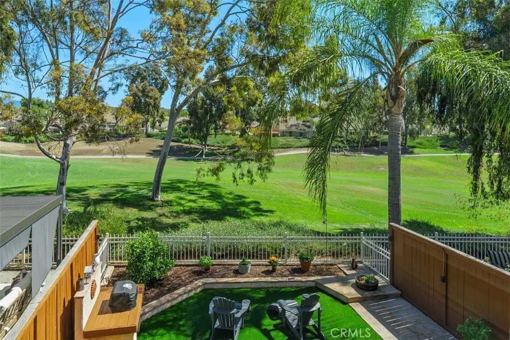 Townhouse for sale at 44 Pinzon, Rancho Santa Margarita, CA featuring 4 beds and 3 baths