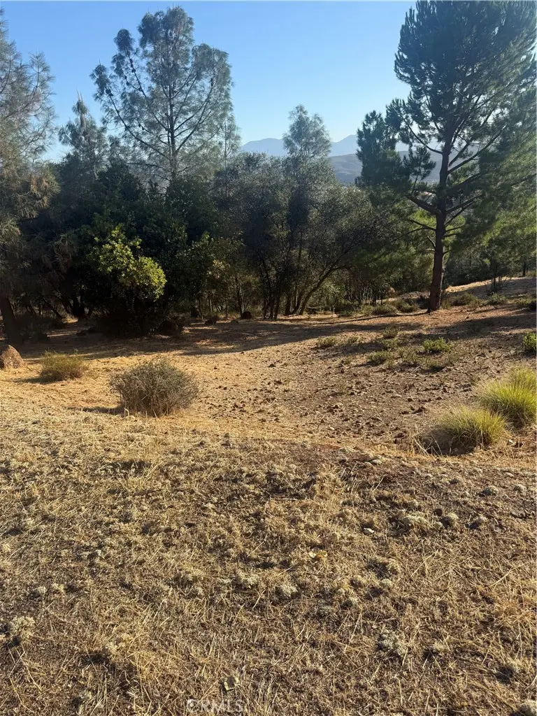 16511 Crescent Court, Hidden Valley Lake, CA — listing photo 1