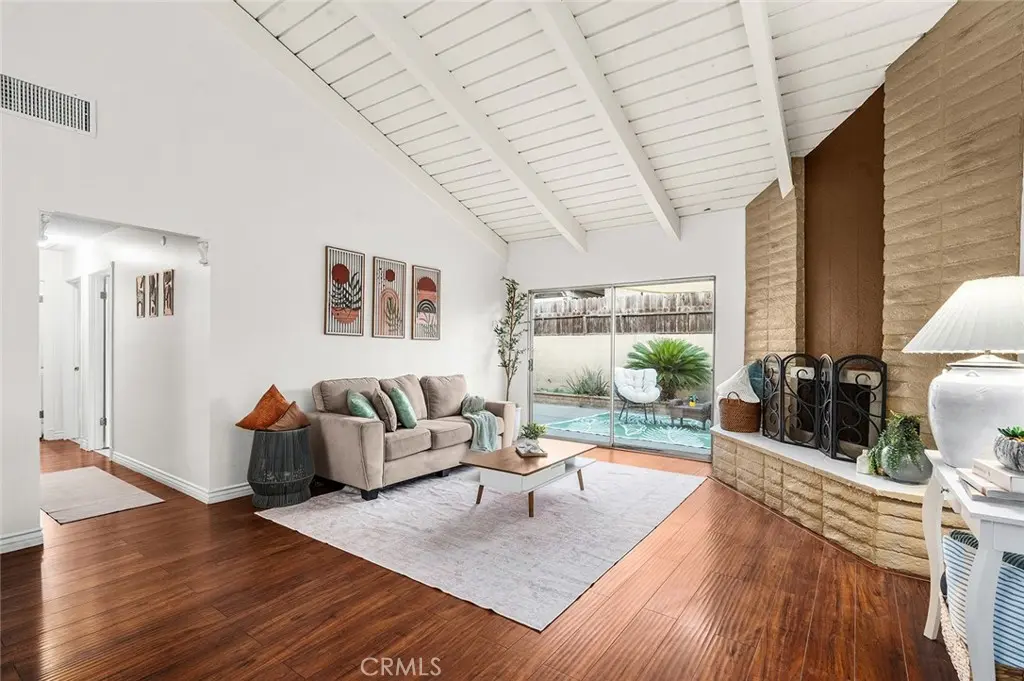 Condominium for sale at 2011 W Katella Avenue 11, Anaheim, CA featuring 3 beds and 2 baths