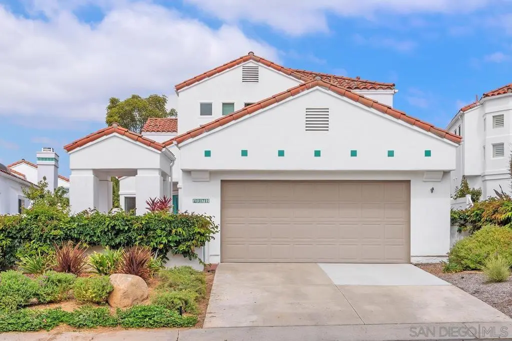 4972 Lerkas Way, Oceanside, CA — listing photo 1