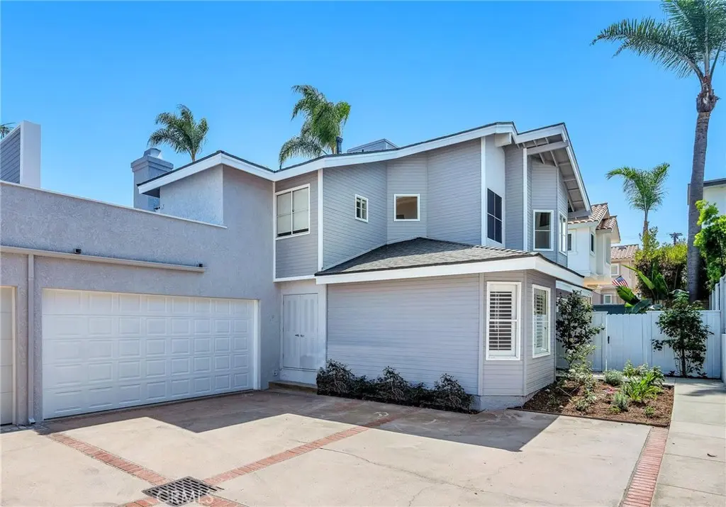 2014 Curtis, #B, Redondo Beach, CA — listing photo 1