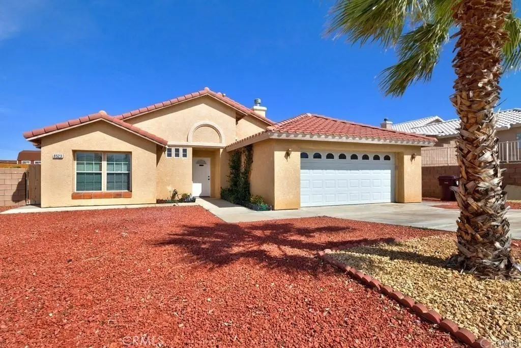 8523 Barberry Avenue, Yucca Valley, CA — listing photo 1
