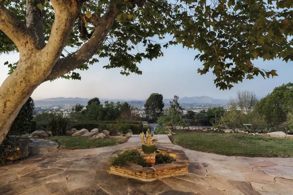 10260 Fuerte, La Mesa, CA — listing photo 1