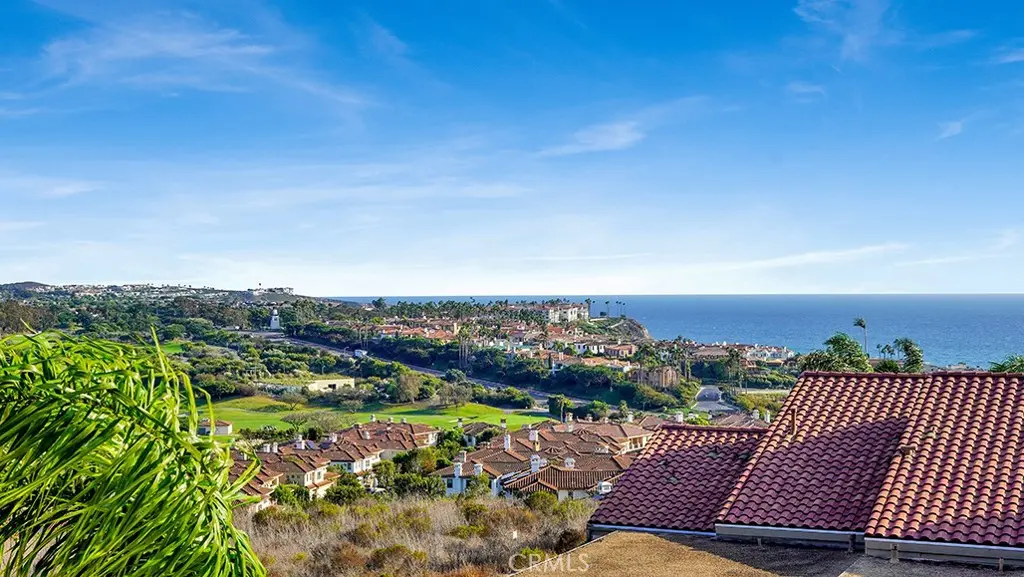 Single Family Residence for rent at 23293 Pompeii, Dana Point, CA featuring 3 beds and 4 baths