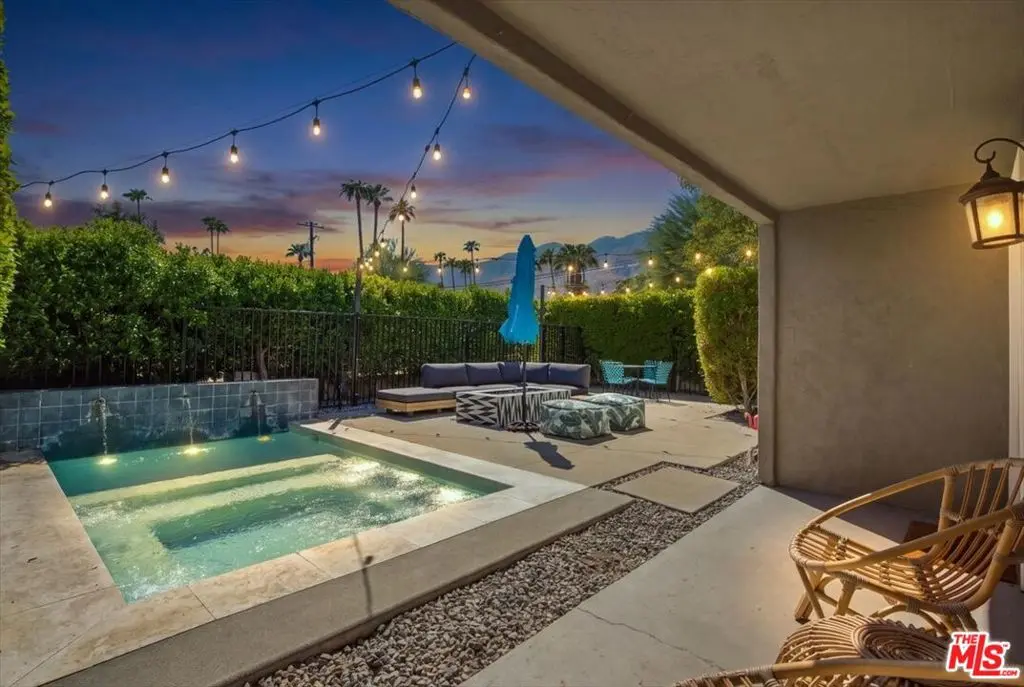 1328 E Camino Primrose, Palm Springs, CA — listing photo 1