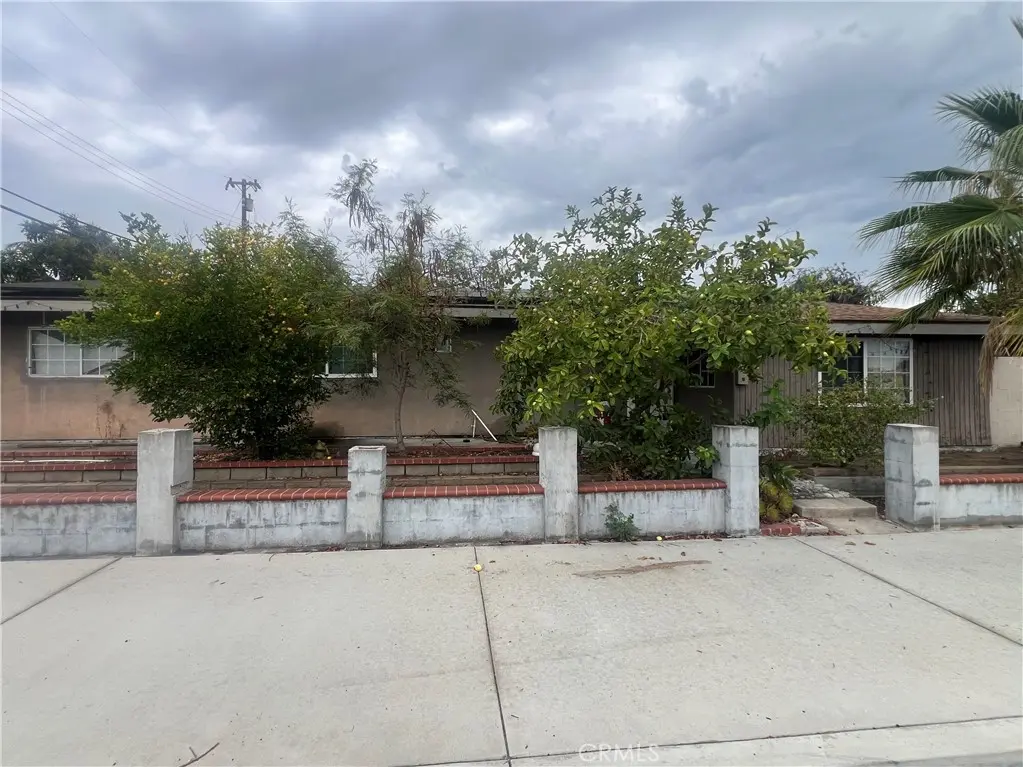 Single Family Residence for sale at 10542 Gilbert, Anaheim, CA featuring 5 beds and 3 baths