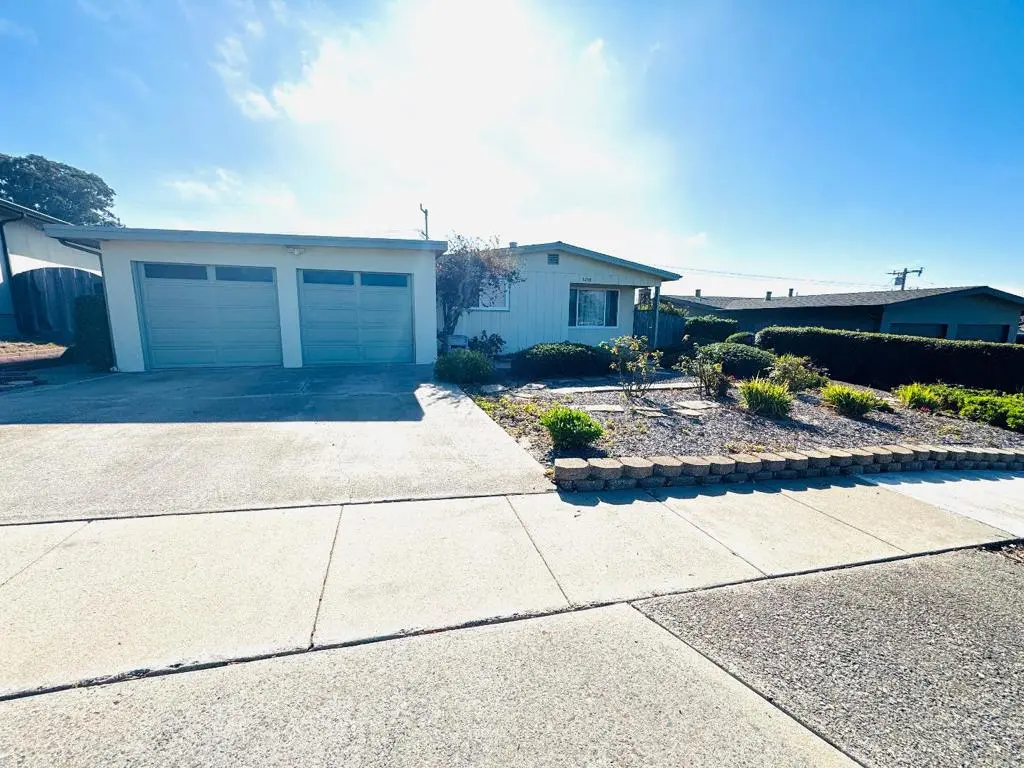 3258 Villa Circle, Marina, CA — listing photo 1
