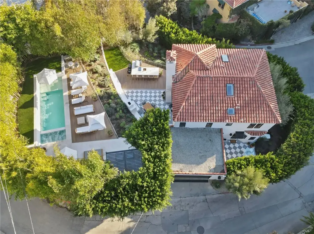 8650 Hillside Avenue, West Hollywood, CA — listing photo 1