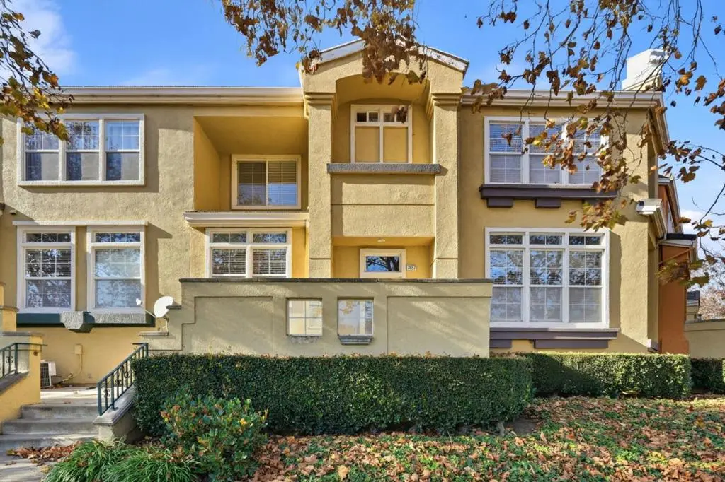 Townhouse for sale at 3657 Dickenson, Fremont, CA featuring 3 beds and 3 baths