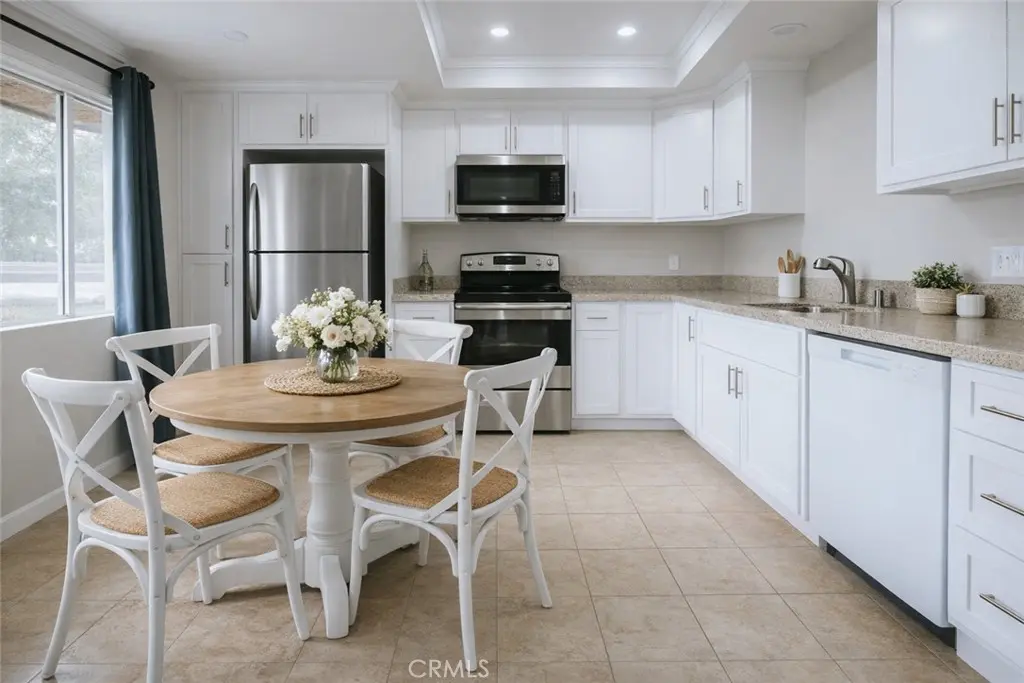 Condominium for sale at 1554 Border G, Corona, CA featuring 2 beds and 1 bath