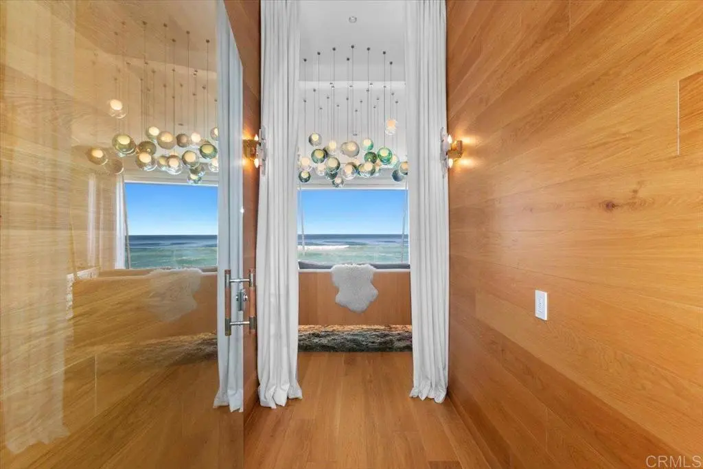 3709 Ocean Front Walk, San Diego, CA — listing photo 1