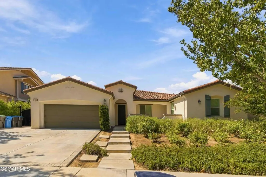 585 Comet Avenue, Simi Valley, CA — listing photo 1