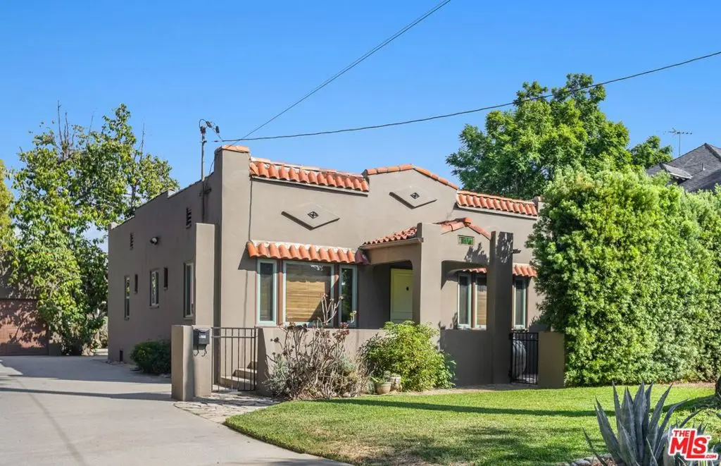 Residential Income for sale at 884 N Raymond Avenue, Pasadena, CA featuring 4 beds and 3 baths
