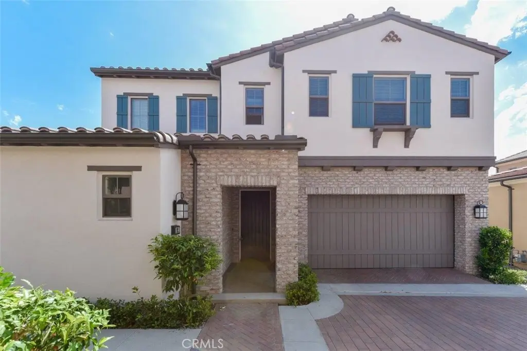 Condominium for rent at 92 Quill, Irvine, CA featuring 4 beds and 3 baths