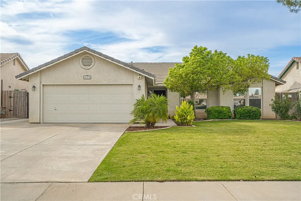 625 Meadow Grove Ct, Bakersfield, CA — listing photo 1