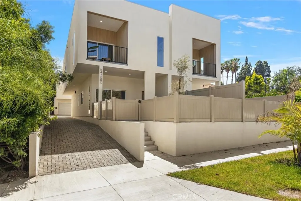 642 E Fairview Boulevard A, Inglewood, CA — listing photo 1