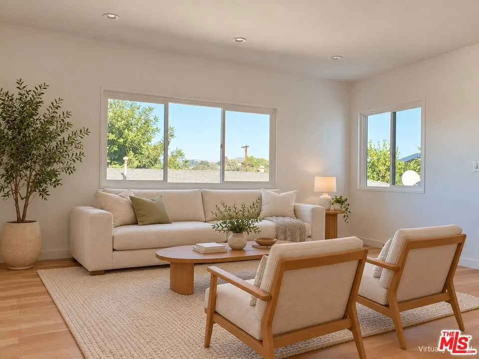 Condominium for rent at 1491 Scott Ave 5, Los Angeles, CA featuring 3 beds and 2 baths