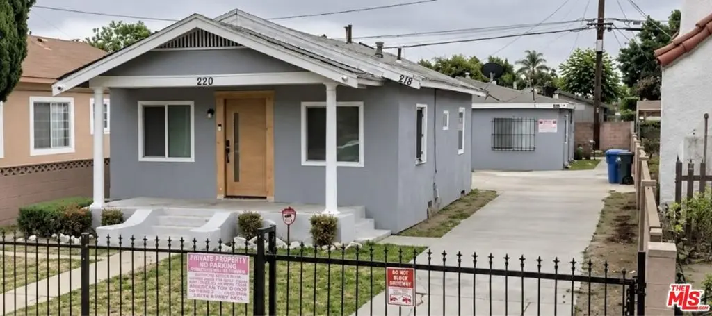 Apartment for rent at 218 E 81st Street, Los Angeles, CA featuring 2 beds and 1 bath