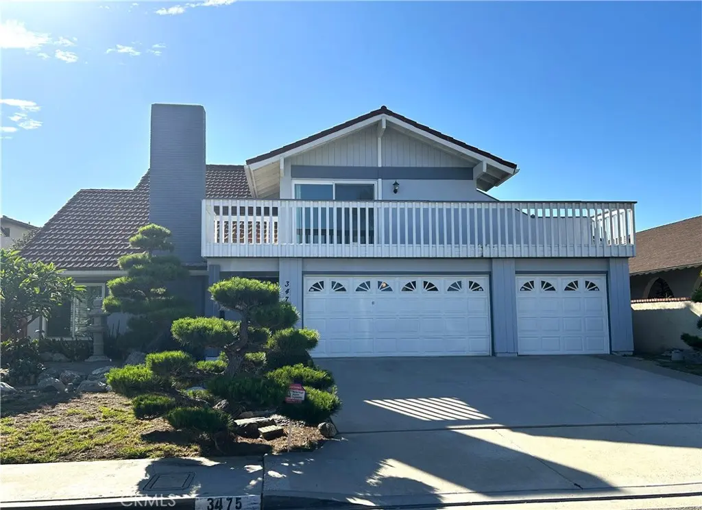 Single Family Residence for rent at 3475 Fuchsia, Costa Mesa, CA featuring 5 beds and 3 baths